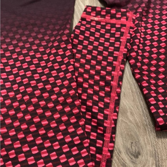 Lululemon Wunder Under Limit Edition Deep Dive Ombre Print Leggings Pink size 4 - Picture 5 of 9